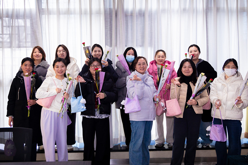 春日启青春，，礼遇致女神｜JIUYOU.com天成祝女神们节日欢乐！！！